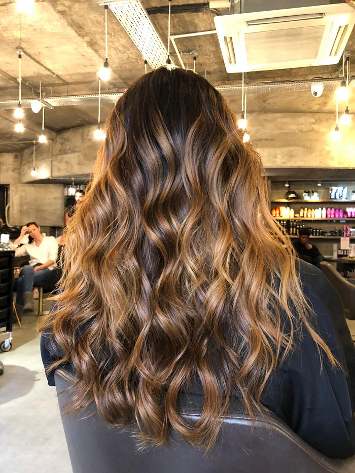 root shadow for a reversed balayage