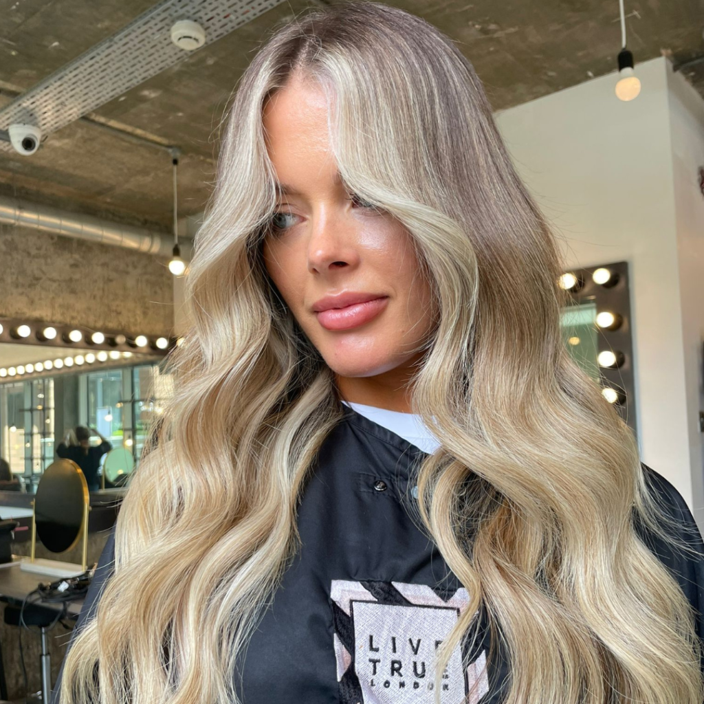 THE BEST HIGHLIGHTS HAIR COLOUR OF THE SEASON - Live True London