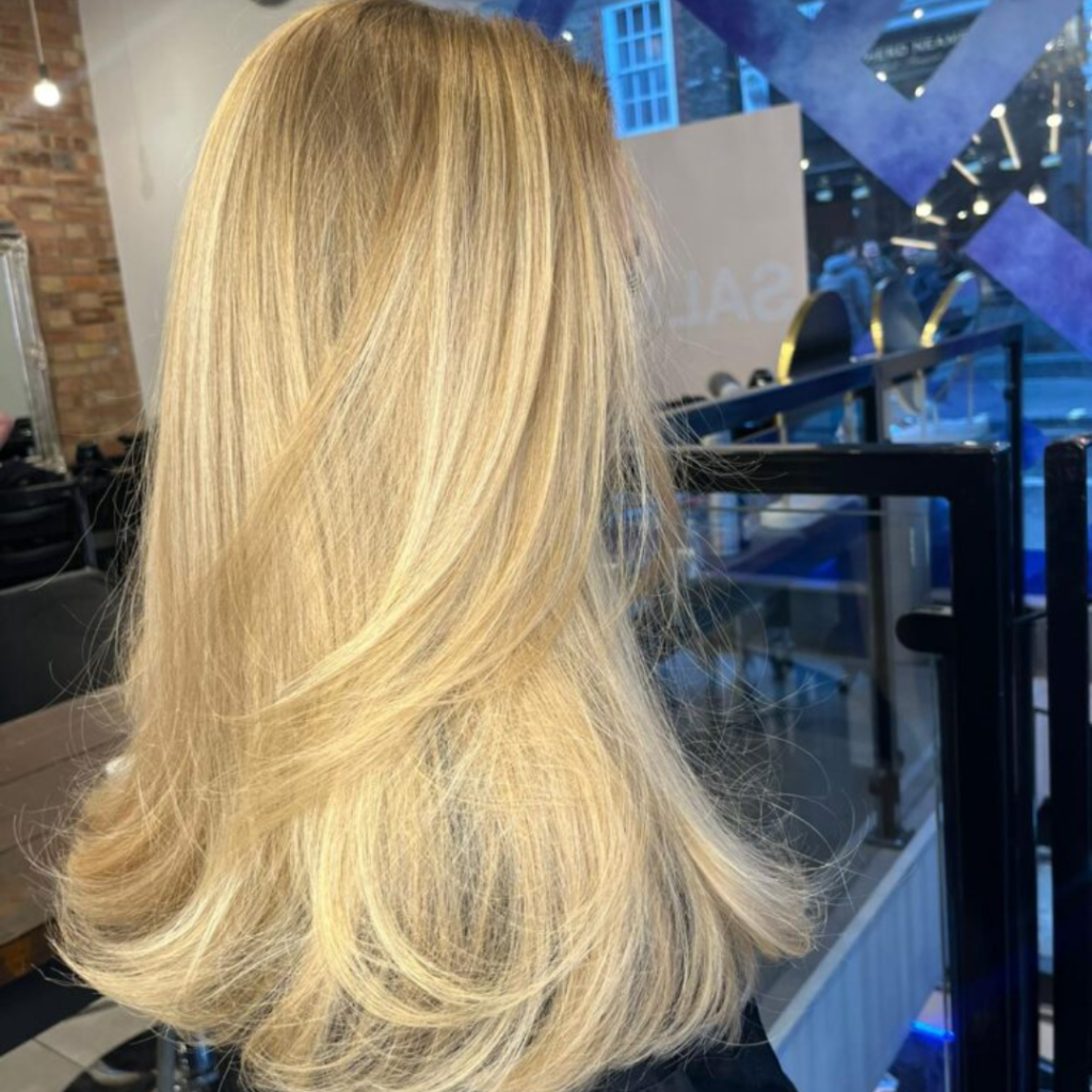 Live True London, Live True, How To Style Barbie Blonde Hair, Styling Barbie Blonde Hair, Barbie Blonde, Barbie Blonde Highlights, Barbie Blonde Balayage, Barbie Blonde Hair, Barbie Blonde